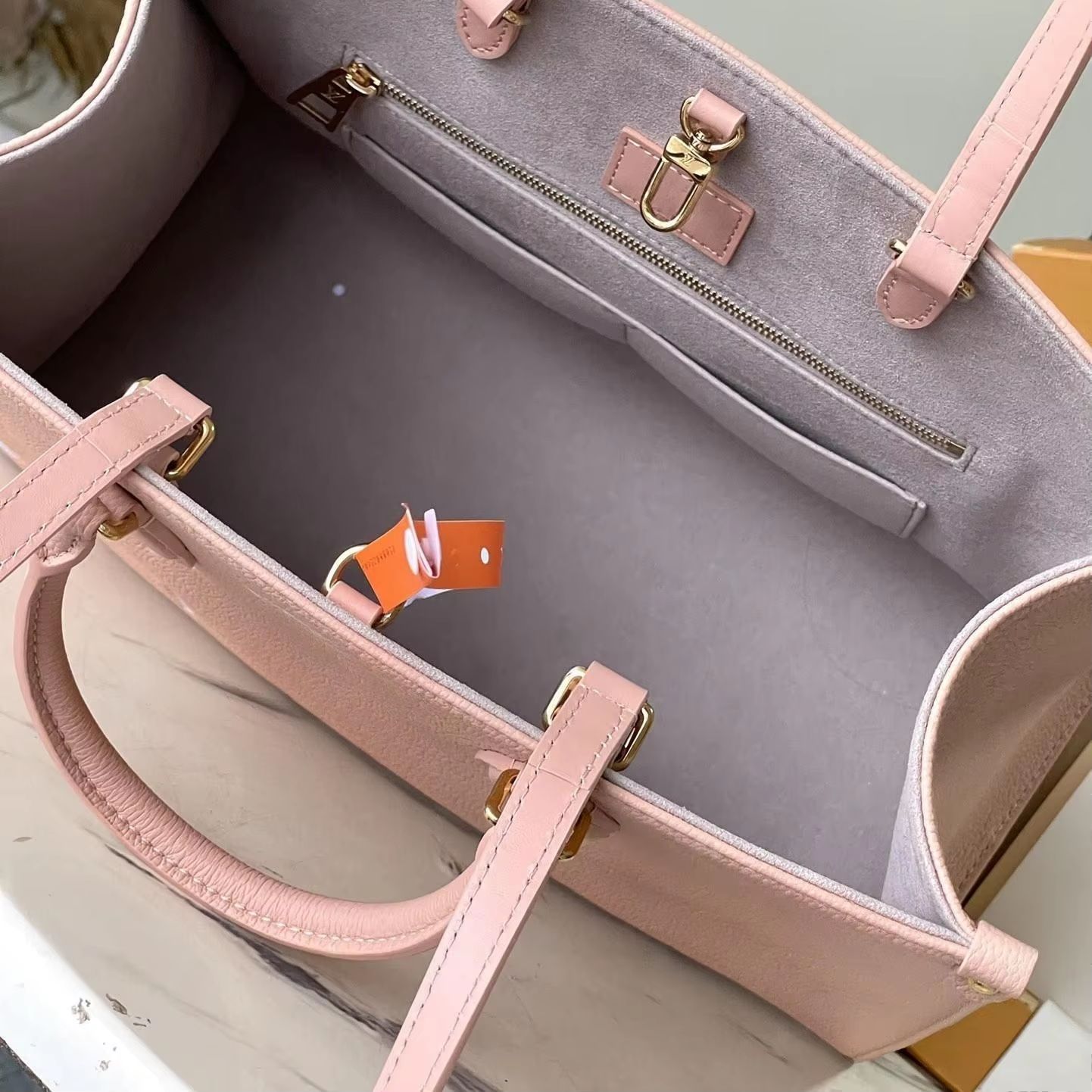Blush pink granular leather st - Structured Handbag Top Handle 评论和价格