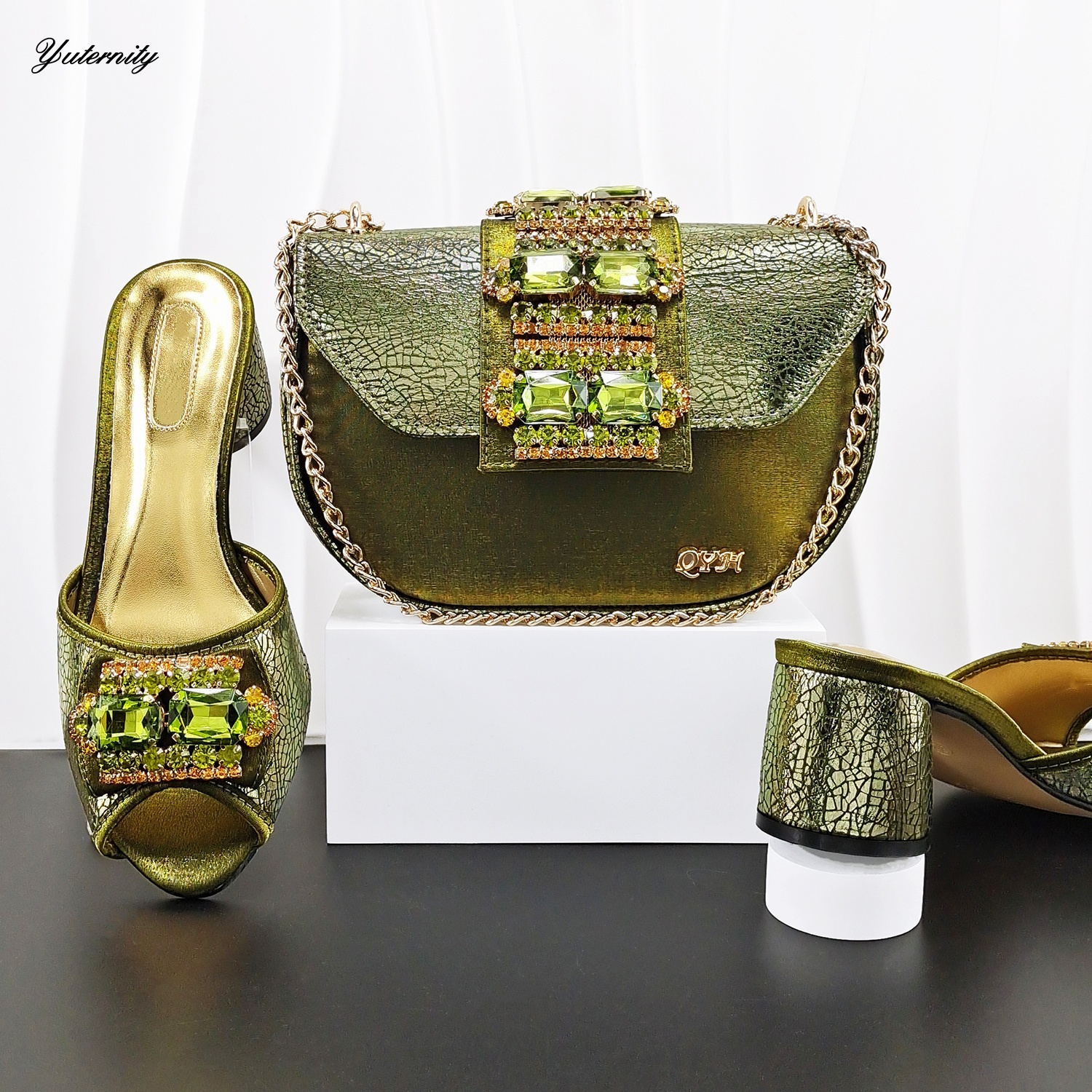 Dubai Rhinestone Luxury Slippe - Luxury Bags In Dubai 评论和价格
