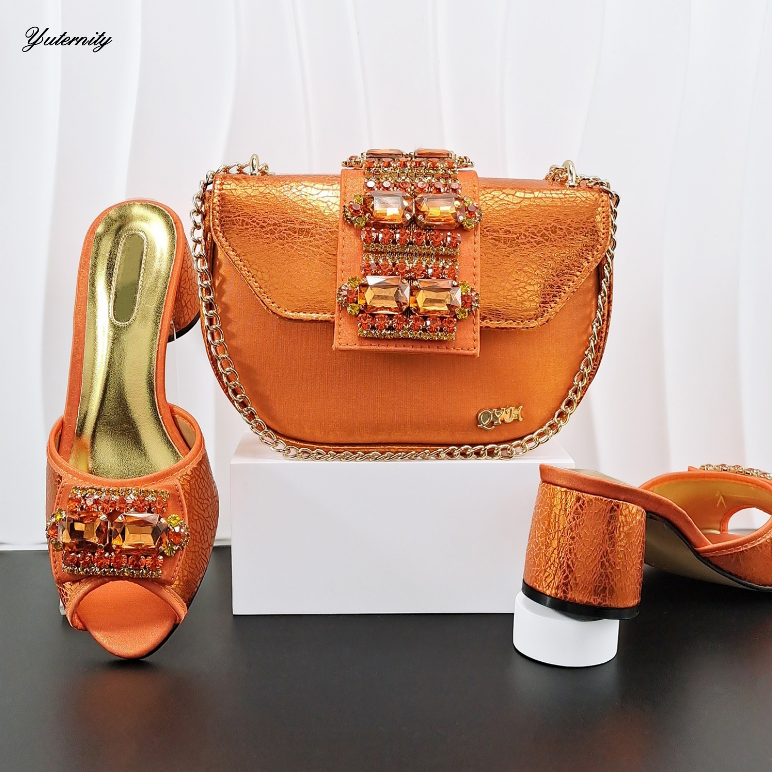 Dubai Rhinestone Luxury Slippe - Luxury Bags In Dubai 评论和价格